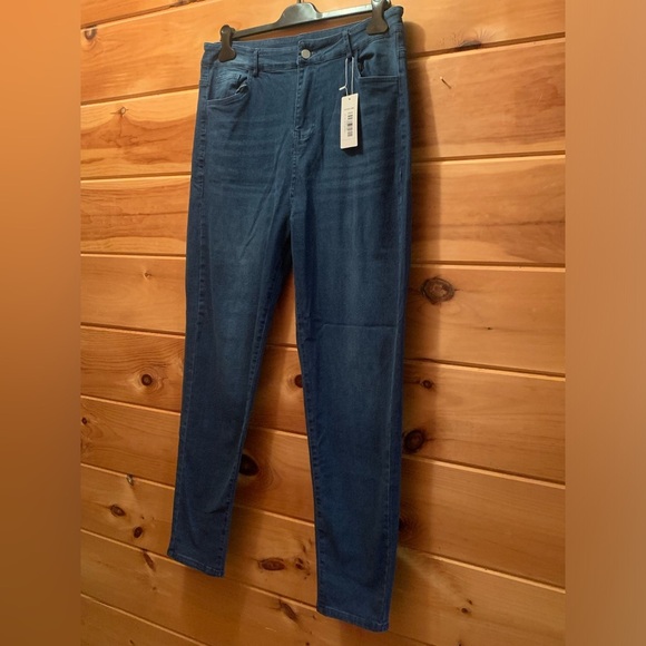 Women’s good wear club jeans size regular large new with tags - Picture 1 of 11